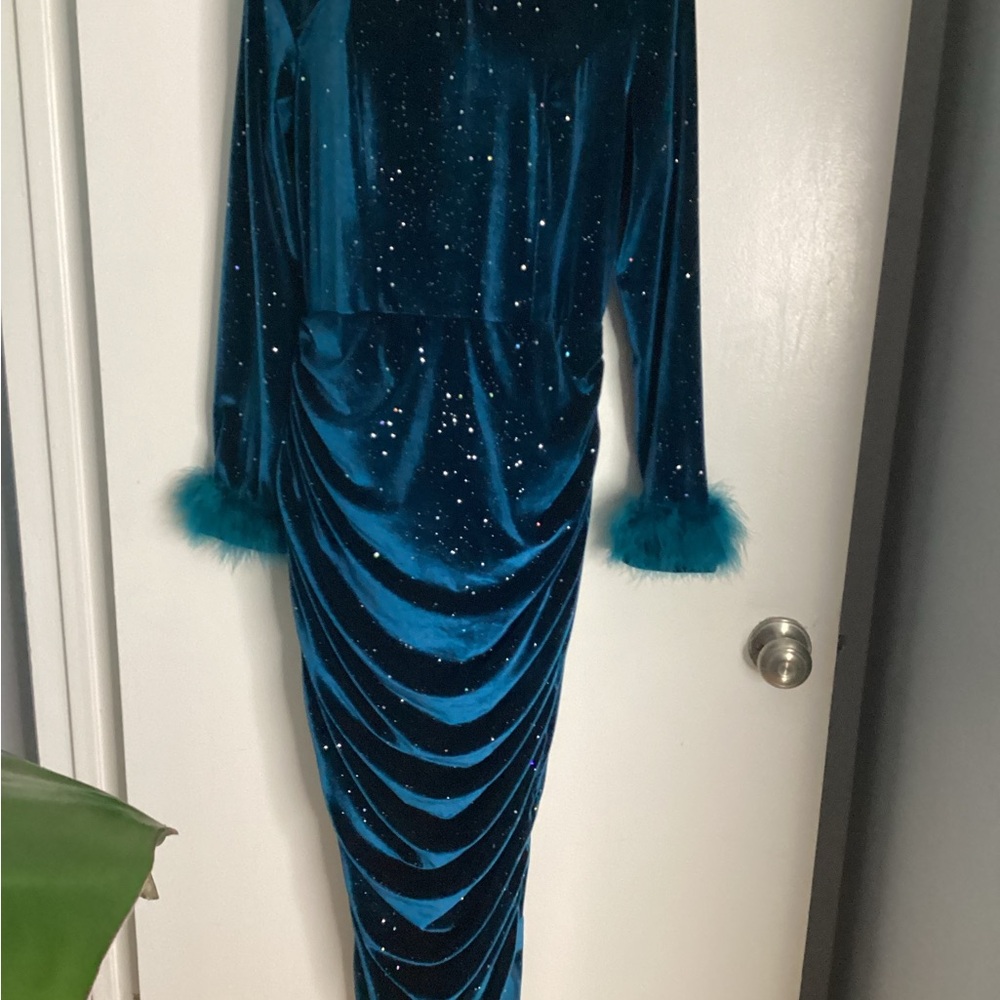 AOMEI Teal Velvet Dress with Sparkle Details M
